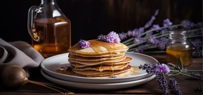 Recipe for delicious pancakes scented with fine lavender